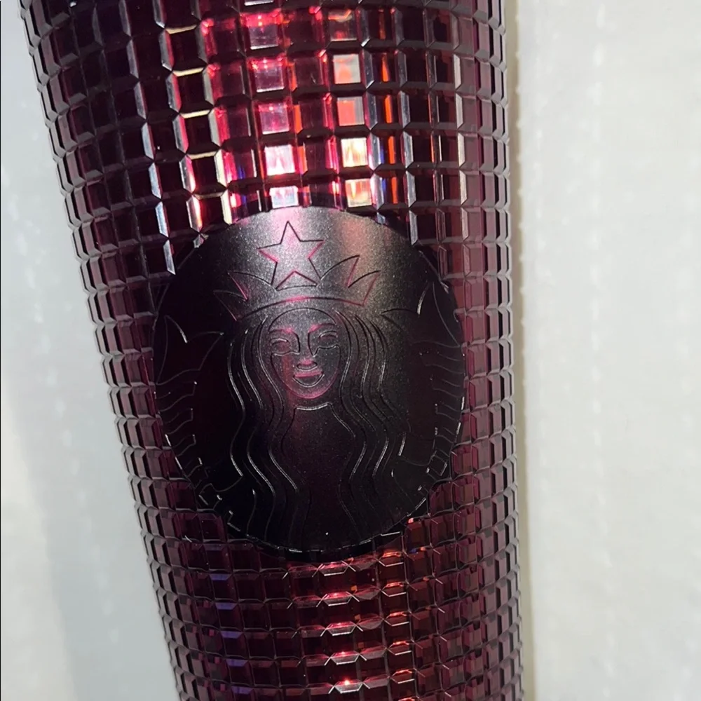Starbucks 2020 Winter Disco Grid Venti Cold Cup Tumbler 24 oz Plum Berry NWT